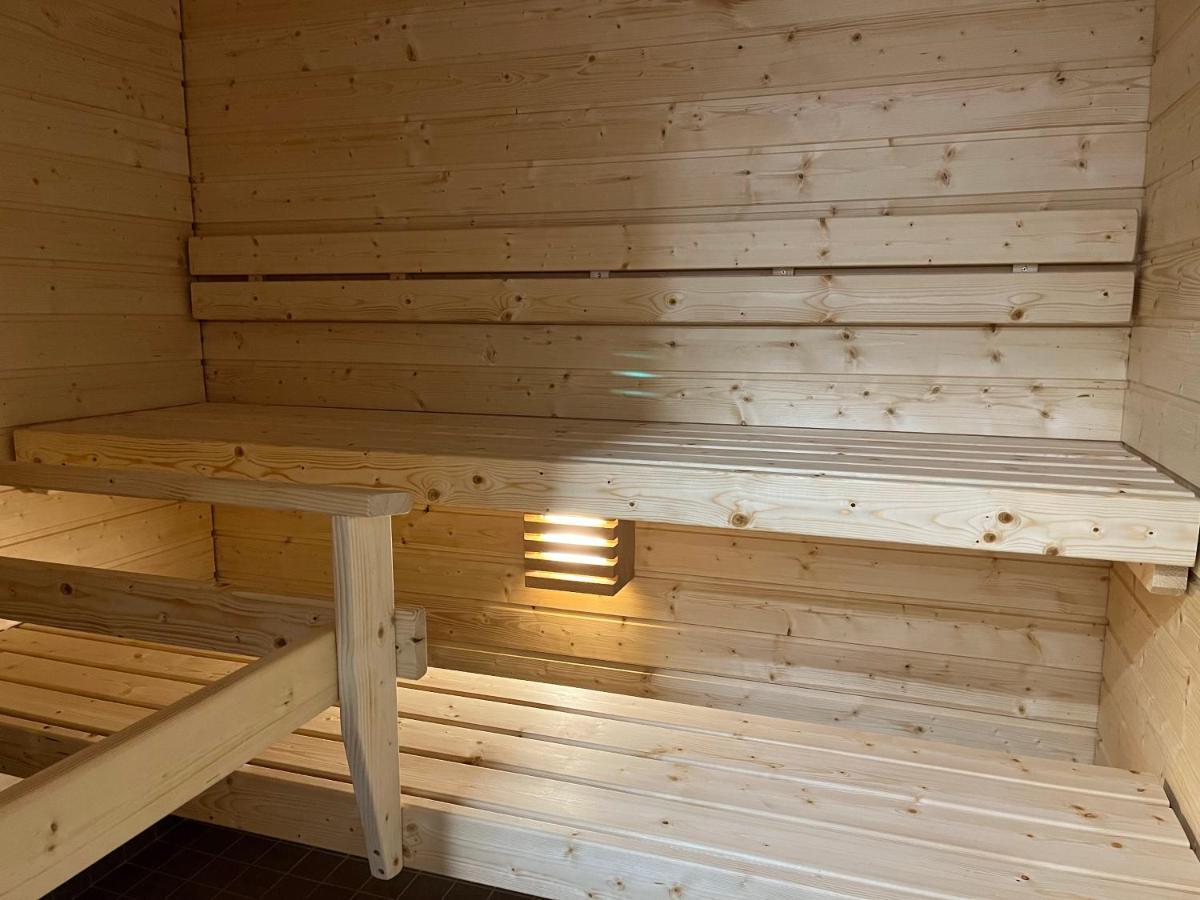 Snowflake Suites VIII With Private Sauna Рованиеми Екстериор снимка